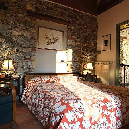 Bed and Breakfast Il Cortile - Casa D'Artista Casalzuigno Exterior foto